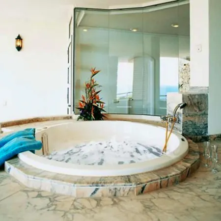 公寓式酒店 Puerto Anfi- Luxury- Penthouse- Sleeps 9- Amazing Sea Views *