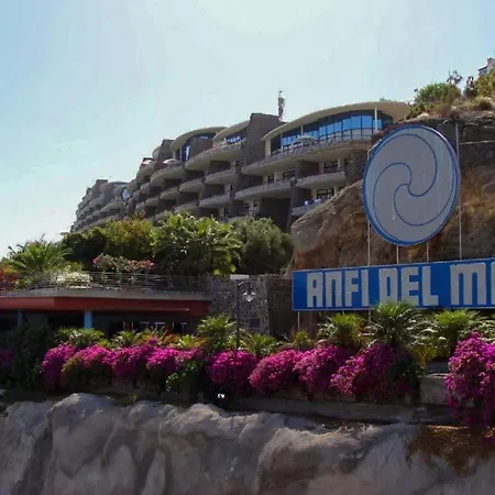 Puerto Anfi- Luxury- Penthouse- Sleeps 9- Amazing Sea Views *