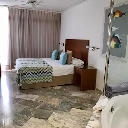 Puerto Anfi- Luxury- Penthouse- Sleeps 9- Amazing Sea Views Aparthotel *